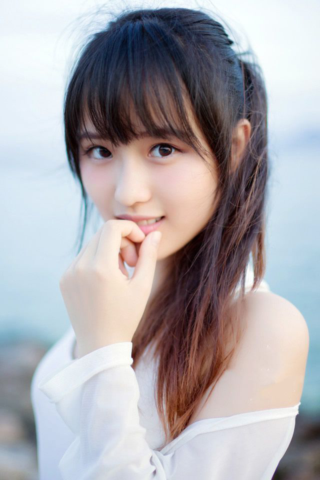 孟达大步而入，向着刘璋躬身道：“末将参见主公。”